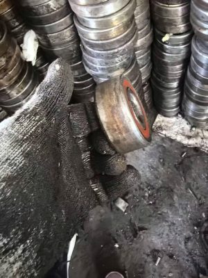 Vòng bi Trung Quốc cũ chất lượng cao, nhập khẩu trực tiếp từ Sơn Đông – Trung Quốc, chuyên dùng cho máy móc công nghiệp.